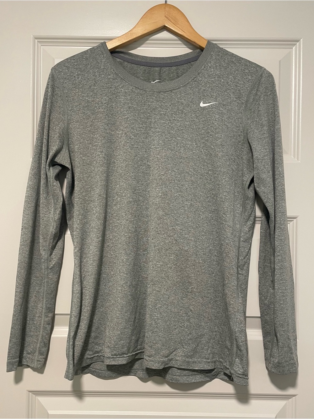 Nike Dri-Fit Long Sleeve Performance Top - Gray